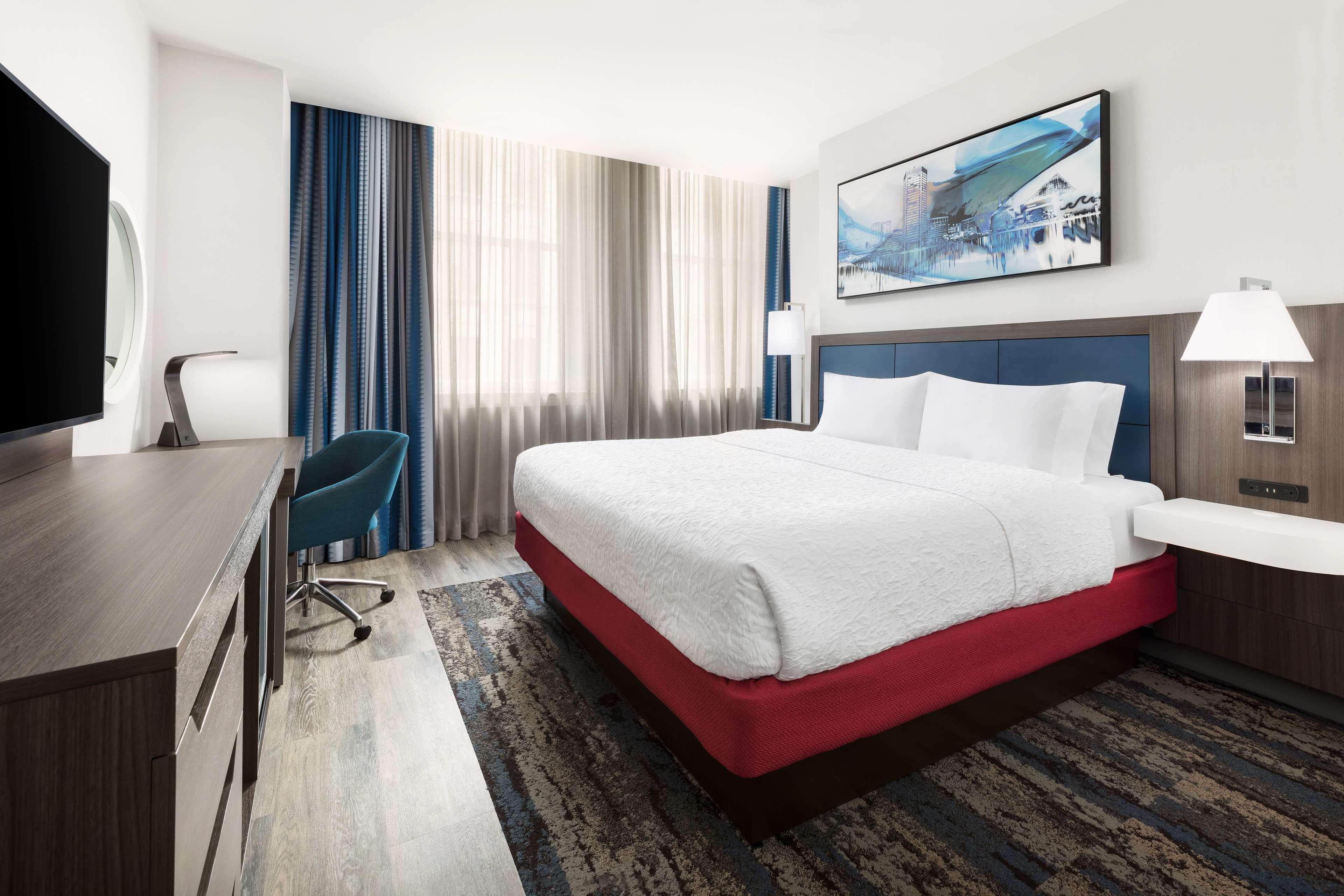 Hampton Inn & Suites Baltimore Inner Harbor Exterior foto