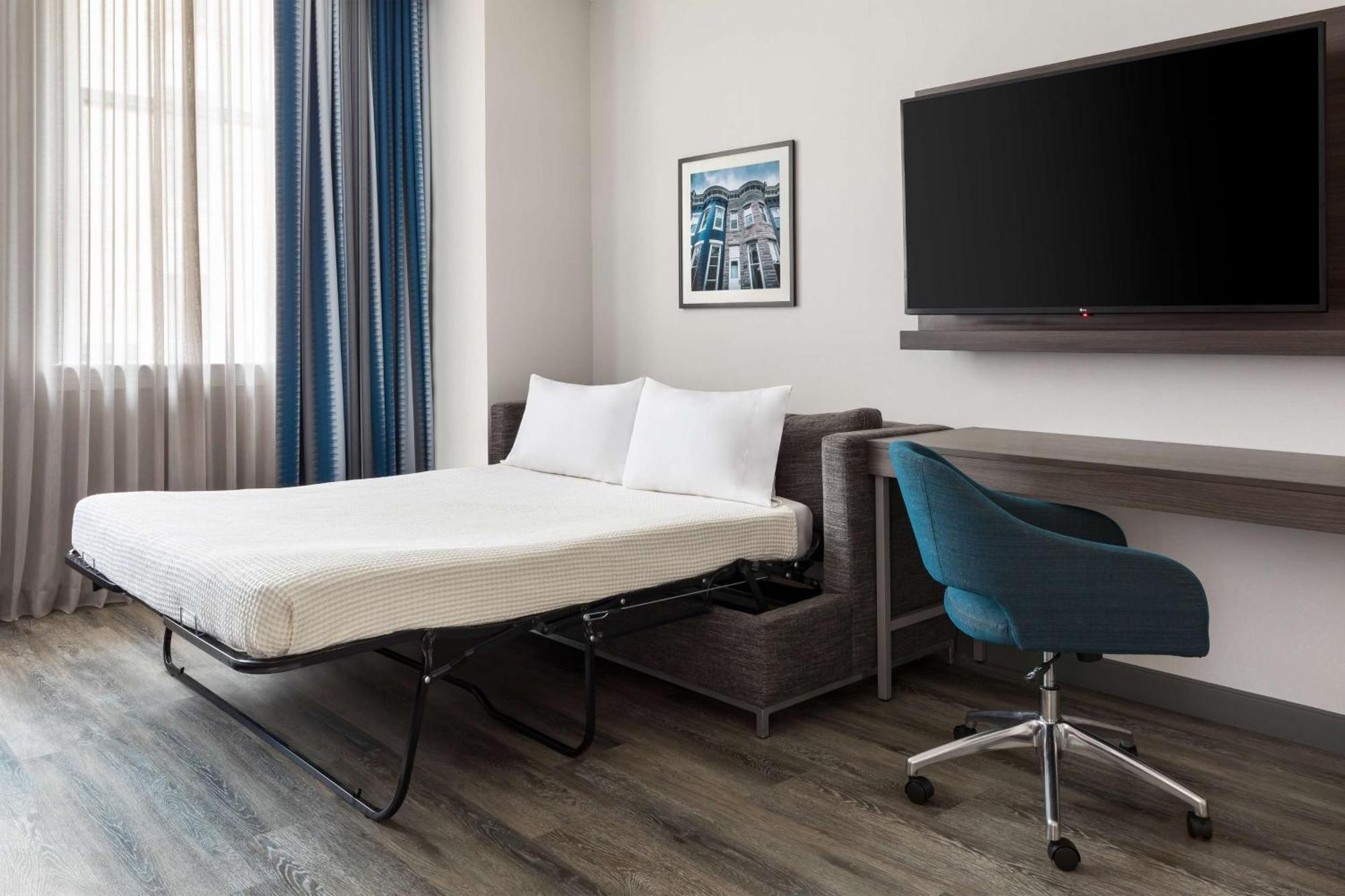 Hampton Inn & Suites Baltimore Inner Harbor Exterior foto