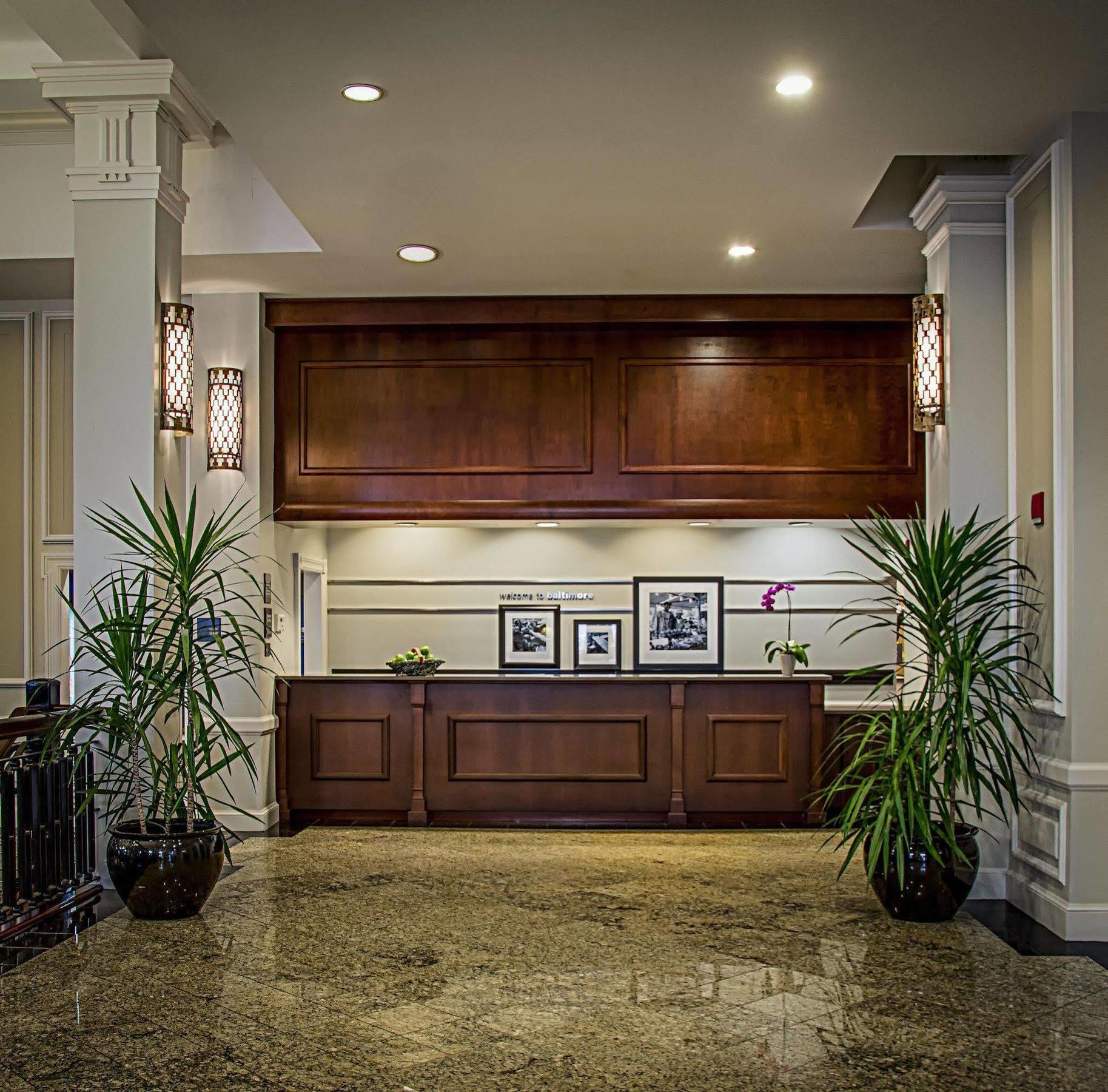 Hampton Inn & Suites Baltimore Inner Harbor Exterior foto