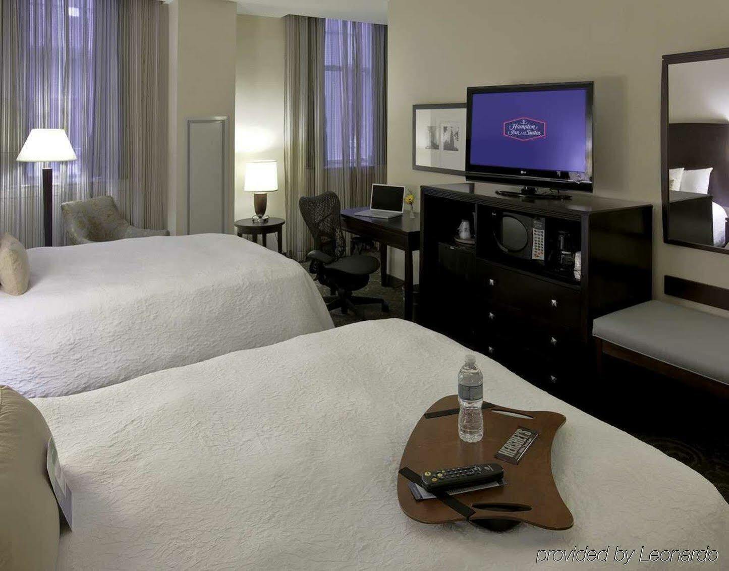 Hampton Inn & Suites Baltimore Inner Harbor Exterior foto